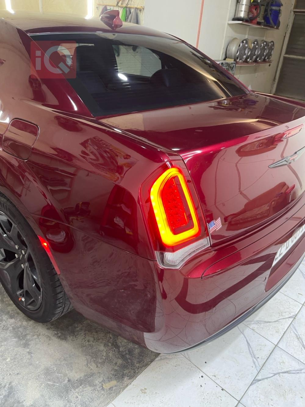 کرایسلەر 300